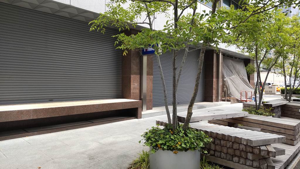 ワイズロード開店前