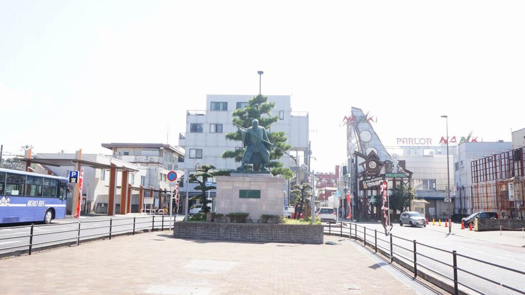 田辺駅の弁慶像