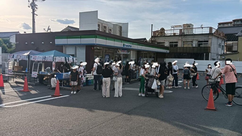 尾張津島天祭時のファミリーマート混雑状況